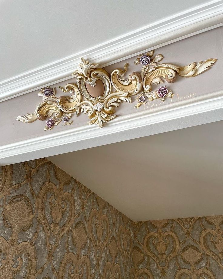 Style de corniche en plâtre classique